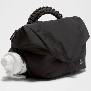 ✨Host pick✨Lululemon Classic Black Bag with Rope Handle